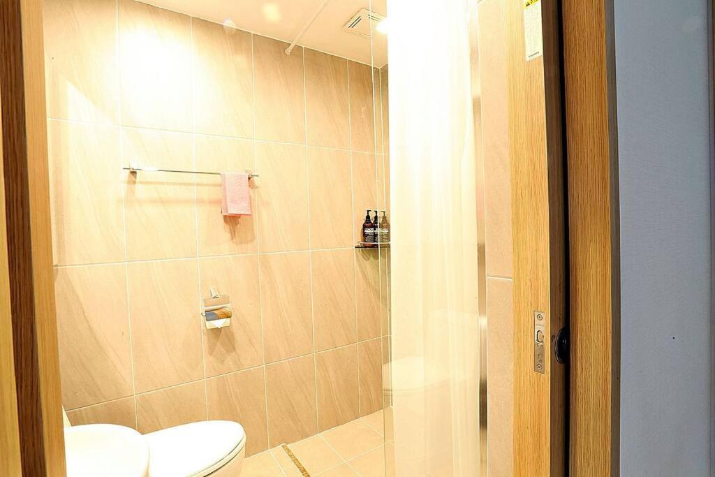 Coveted Palms Village Pension Jeju Eksteriør billede